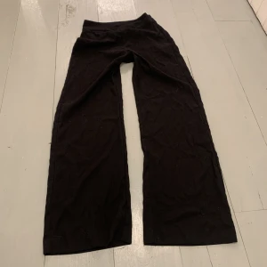 Högmidjade svarta kostym byxor - Super sköna svarta kostymbyxor, högmidjade 