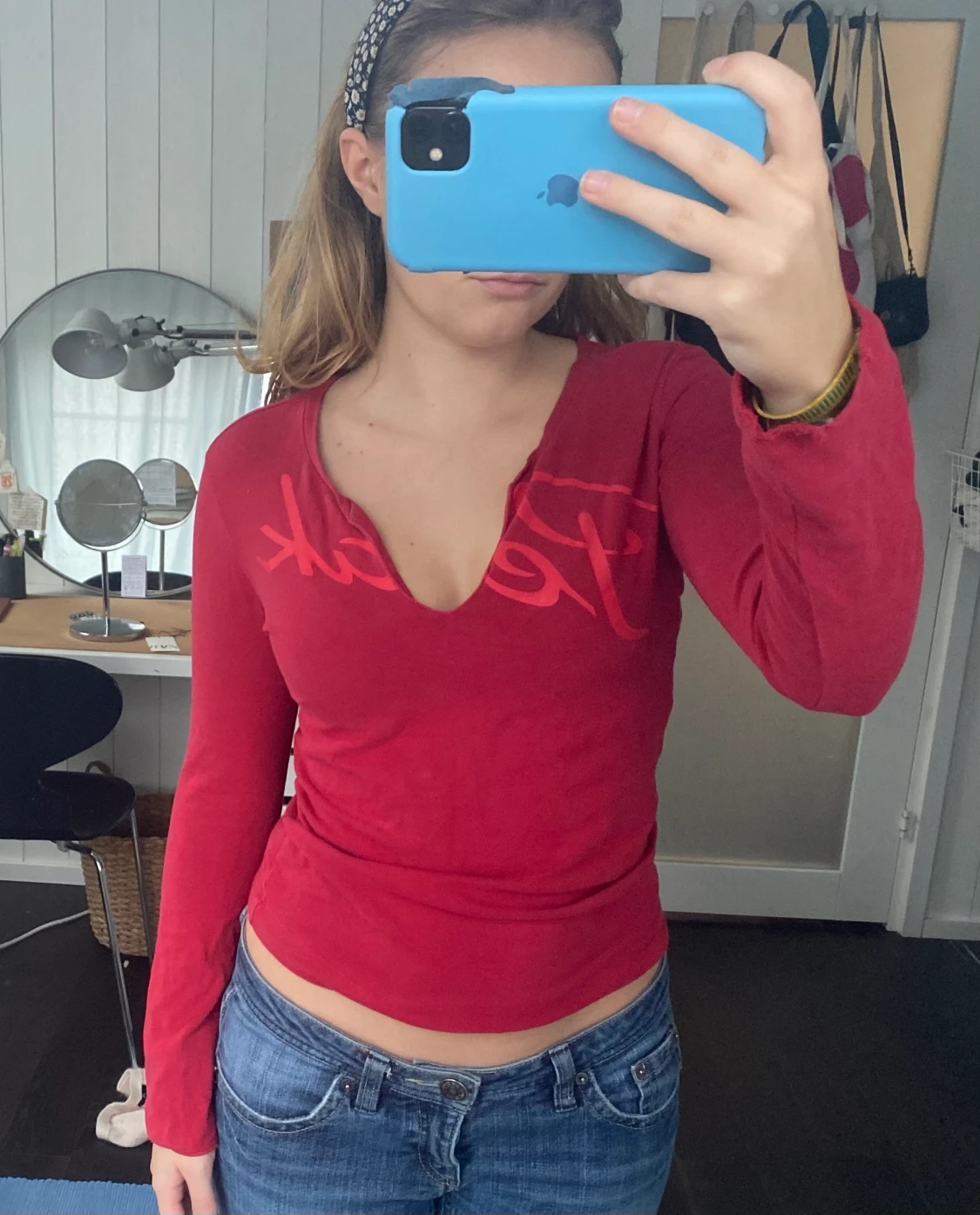 Röd långärmad tröja 