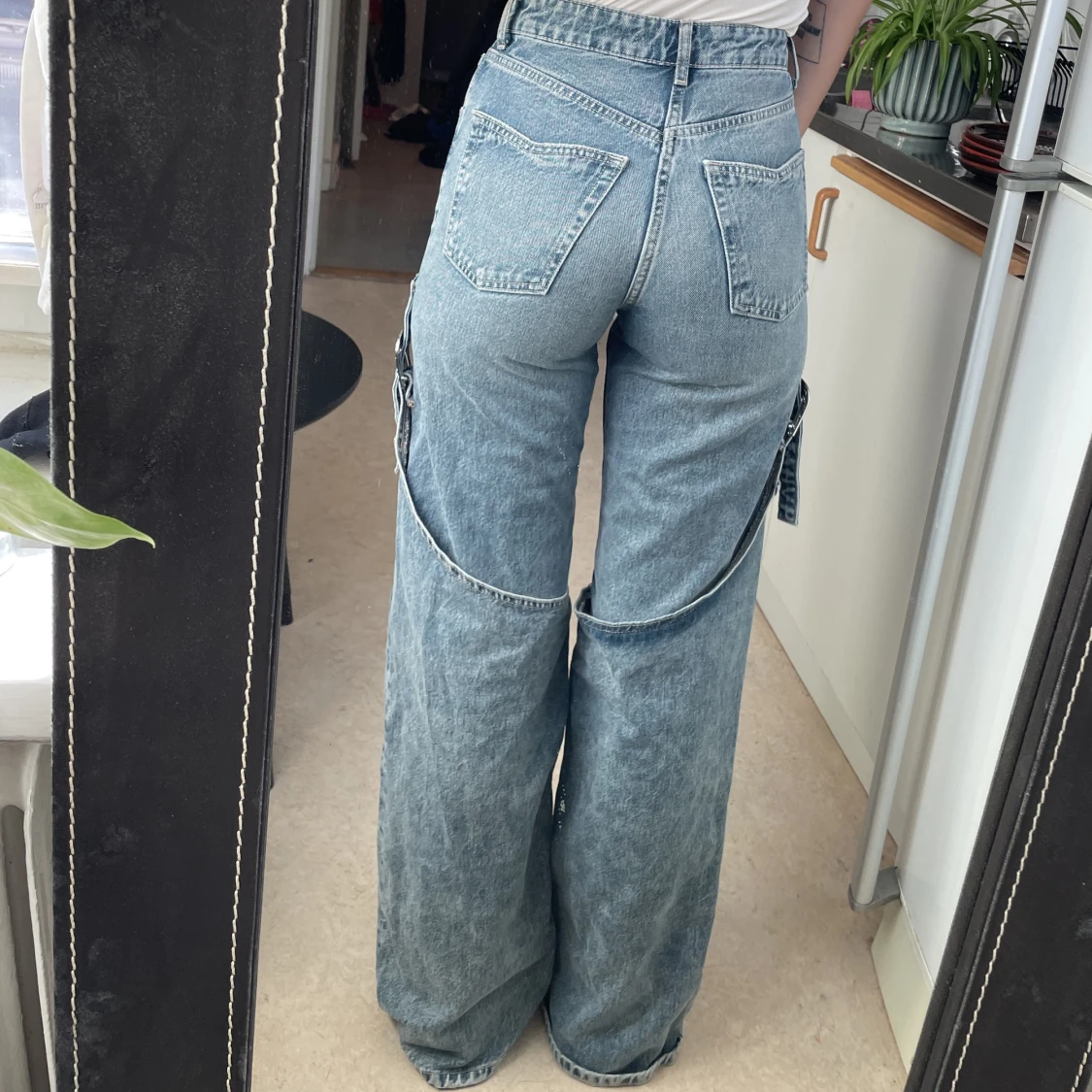 Byxor med detaljer - 90