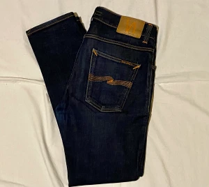 Nudie lean dean - Nudie jeans i modellen lean dean. Storlek 31/30