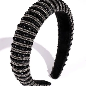 Diadem - Säljer detta nya endast testade diademet då det inte kommer till användning ✨