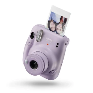 Instax Mini 11 - Helt oöppnad Instax Mini 11 i färgen lila säljs. Inklusive ett paket med 20 bildark. Pris kan diskuteras vid snabb affär. 
