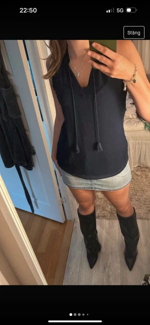 Blus - Kommer inte till användning 