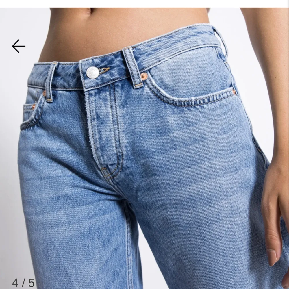 Säljer mina blåa Lager 157 jeans i modellen ”icon”💞 Sparsamt använda, så som nya. Säljer då de inte kommer till användning och blivit för stora! Nypris 400kr🙌🏼 . Jeans & Byxor.