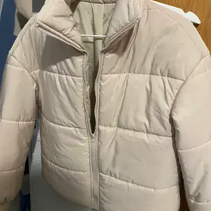 Winter jacket, never used it 