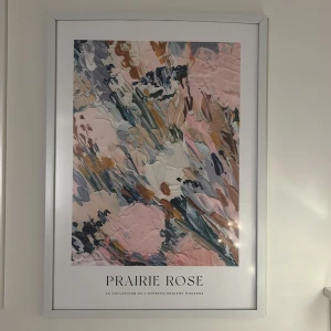 Tavla - Säljer denna as snygga poster från desenio💞💞