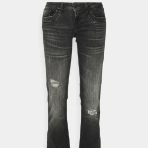 Ltb valerie - Är 163 lång för referens. Typ helt slutsålda överallt ordinarie pris ca 830kr. Endast använda några gånger. Säljer för 700kr går inte under. Bud på 830kr nu köp direkt för 900kr