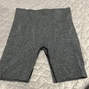 SHEIN XS shorts för gymmet