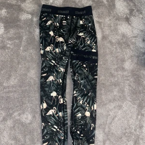 Stronger byxor  - Säljer mina stronger byxor, då dom inte kommer till användning längre tyvärr💕