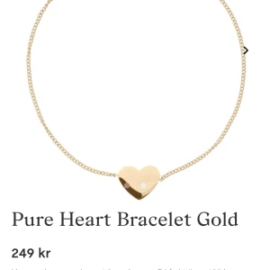 Edblad pure heart armband - Detta fina armband ifrån Edblad, nästan oanvänt säljer då jag fick det av mitt ex, hör av er för mer bilder. Box finns kvar