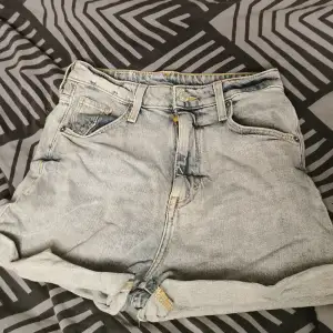 Shorts från hm
