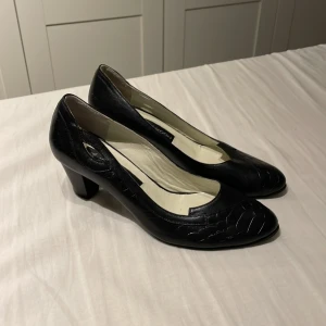 5 cm heel Shoes - Rarely used