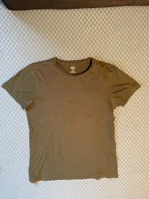 Lager 157 T-shirt - Säljs billigt då jag inte använder längre.