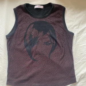 Y2k tank top - Really good condition and cute 