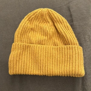 Mössa - Helt oanvänd mössa från HM.