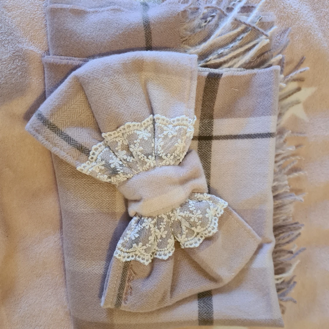 Liz Lisa halsduk - 91