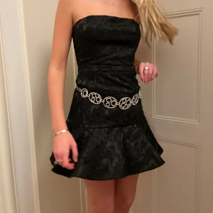 Superfin klänning🥰 - Perfekt för nyår eller fest 🫶🏻💥 Storlek S Superfint skick och lite smått mönstrad⭐️⭐️