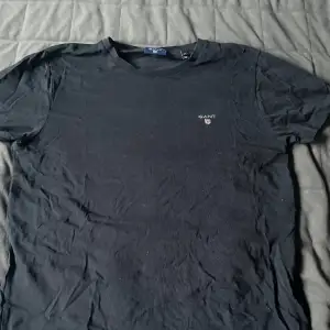 Gant T-shirt som inte används längre storlek XS men passat till smal och medium 