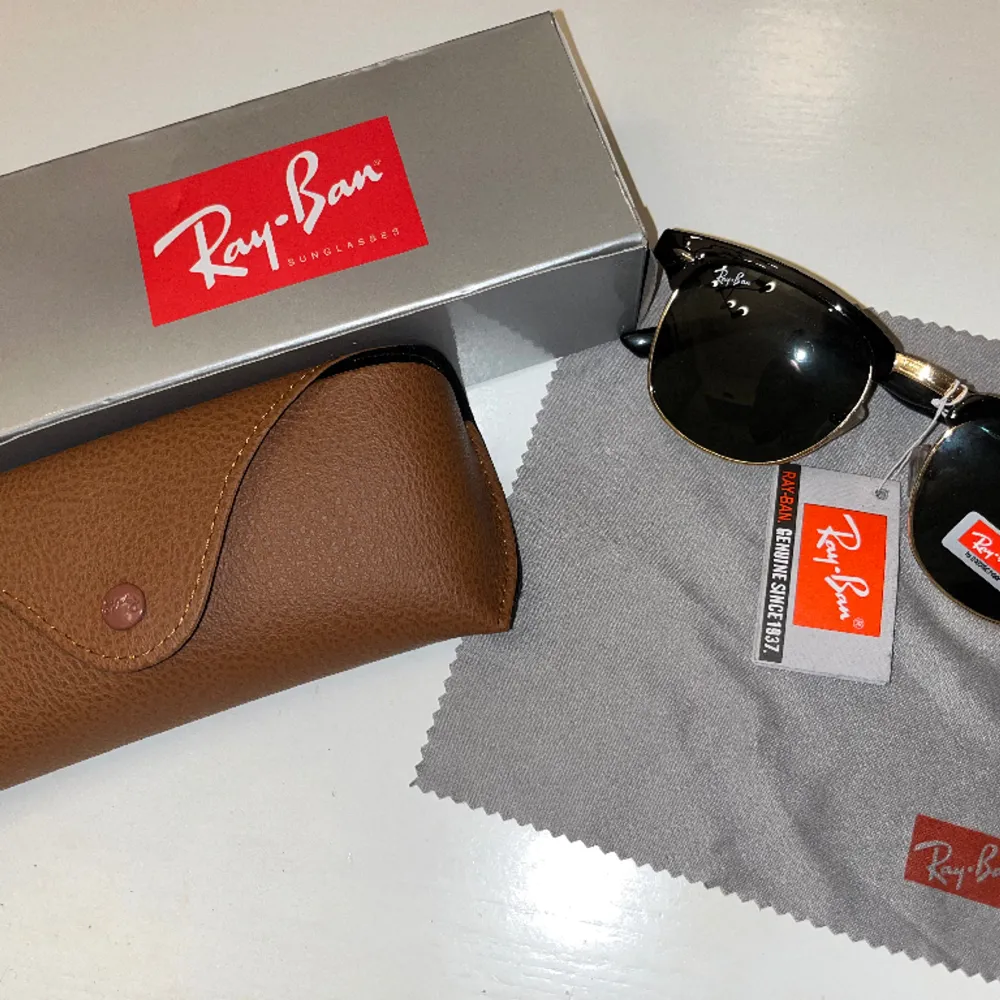 Säljer riktigt fräscha och snygga A-kopior av märket Ray Bans. Accessoarer.