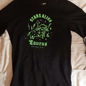 Tshirt med stjärntecknet 