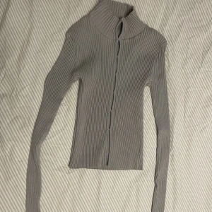 Tröja  - Använt fåtal gånger 