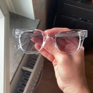 Solglasögon - Tja säljer nu dessa feta chimis i modell 04 clear. Tillkommer tyvärr ingen box. Nypris 1250kr. Hör av er vid frågor