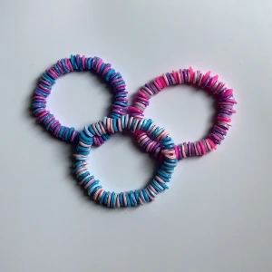 Ny kollektion basic i alla färger 💓 - Perfekt att matcha till ett av våra textade armband eller bara att ha med sig själv 💓