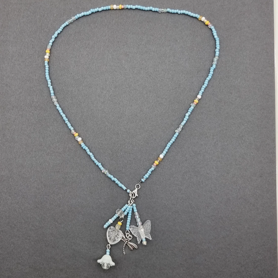 Handgjort halsband 