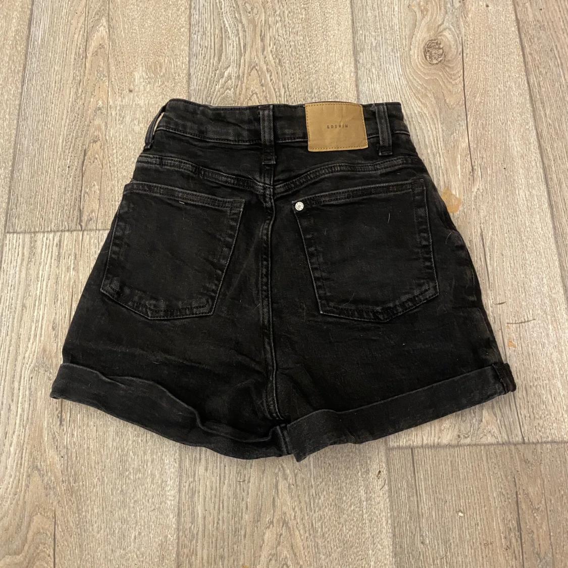 Svarta Jeansshorts  - 90