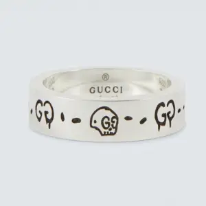 Säljer nu en Gucci ring jag impuslivt köpte för ett tag sedan då jag inte egentligen använder ringar! 