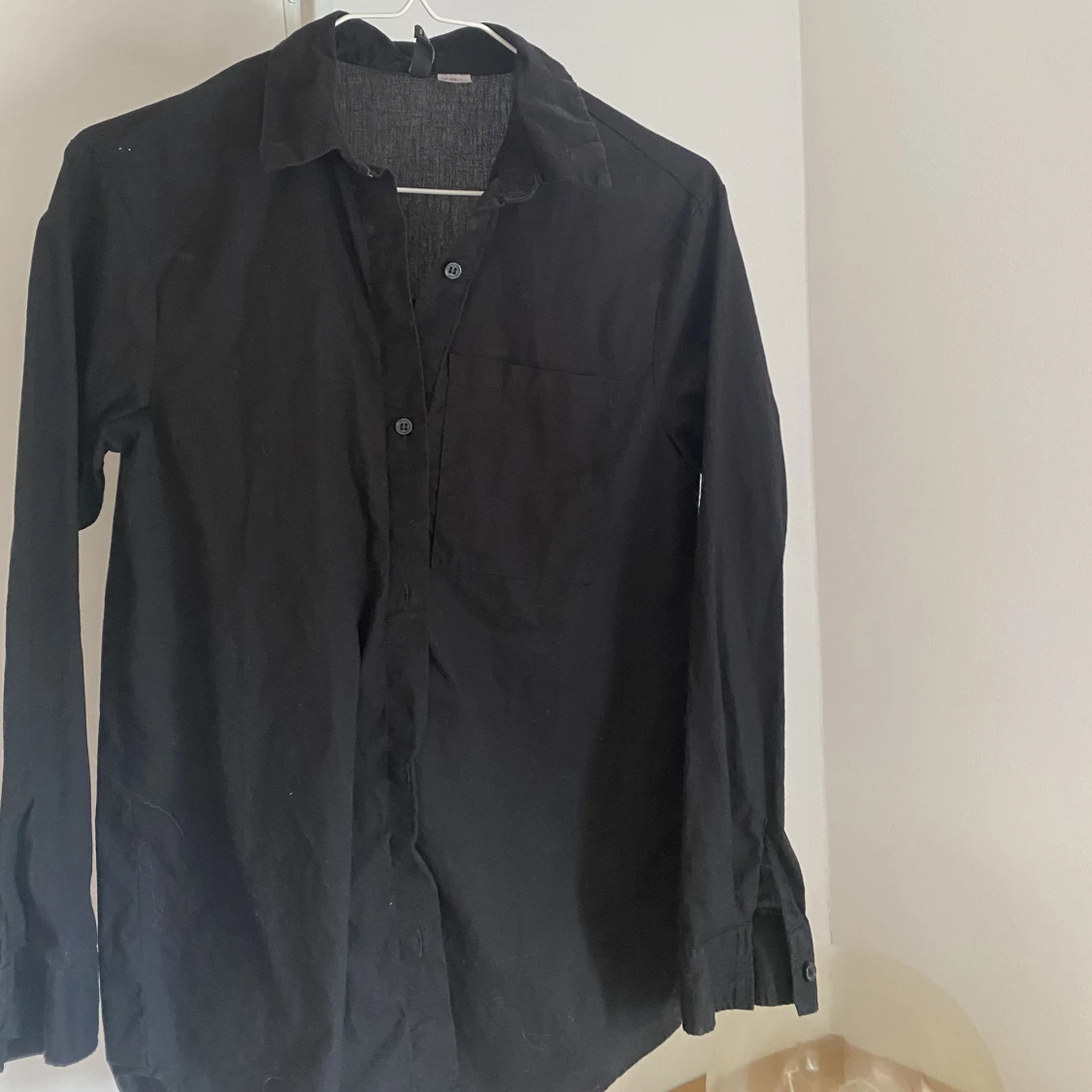 Svart skjorta 