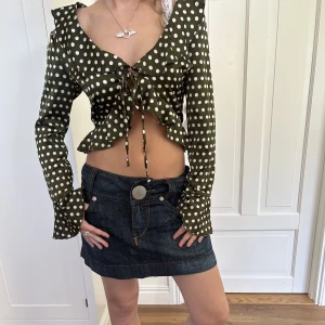 Grön topp - Söt grön kofta