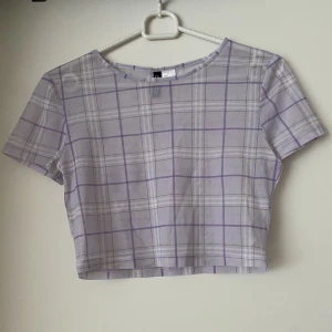 Meshtopp - Lila meshtopp från hm, jättebekväm och gullig. Passar Xs/S