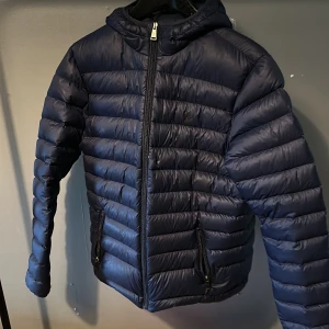 Polo Ralph Lauren  - Polo Ralph Lauren den är för liten och den är i bra skick 