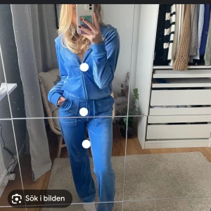 Juicy  - Säljer min blå juicy sett som är använt fåtal gånger. 