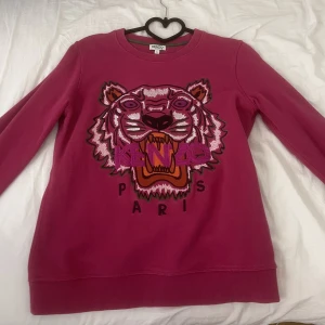 Kenzo tröja - Bra skick använd endast få par gånger