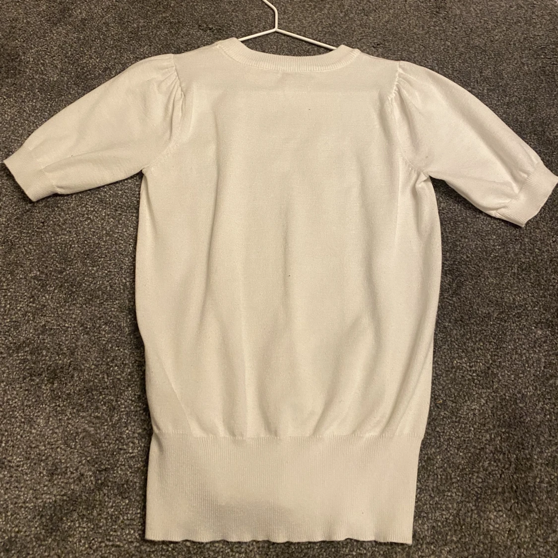 Stickad tshirt med ballongärm  - 91