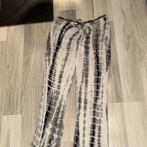 Byxor - Byxor från shein