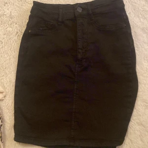Jeans kjol - Svart jeans kjol Xs