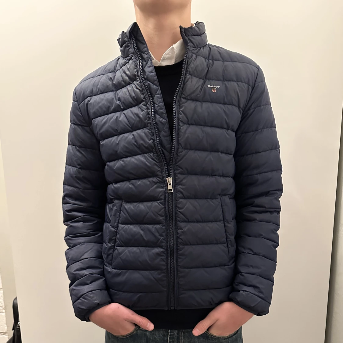 Gant blå dunjacka i nyskick