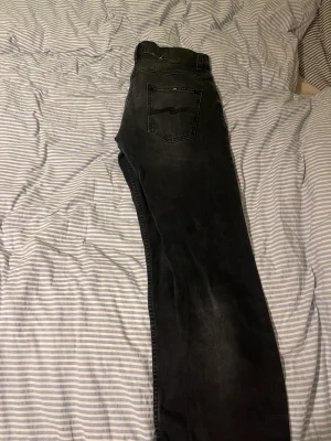 Nudie Jeans co  - W32 L30 Lätt slimmade Bra skick