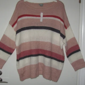 Lindex helt ny tröja i ullmix Stl XL oversize - Mjuk lätt och varm ! Ullmix !  Lindex Stl XL oversize modell 