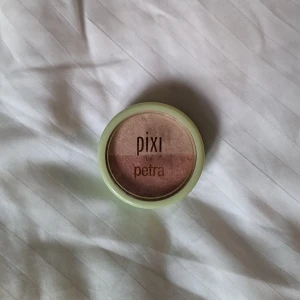 Pixi blush - Den funkar som blush eller highlighter 