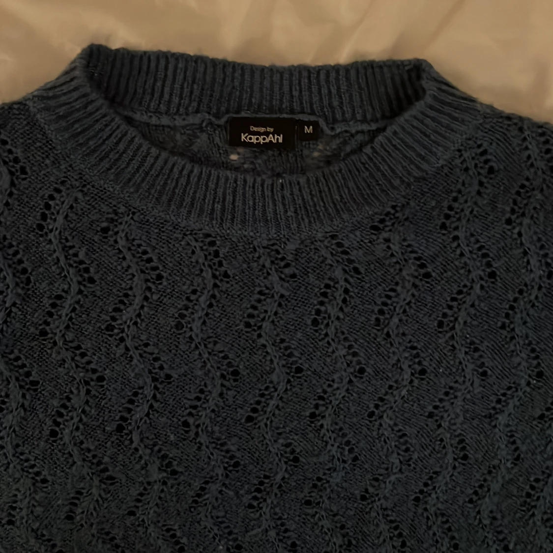Mörkblå stickad tröja  - 90