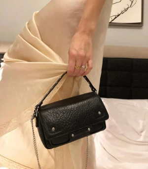 Nunoo small honey new Zeeland  - Endast använd 4 gånger💕 ser ut som ny, inga skador!💕nypris 1500kr