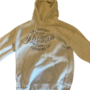 Hoddie - Hoddie ifrån Shein