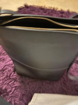 Väska  - Som ny skick säljs pågrund av ej används 