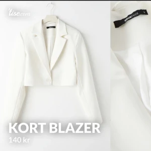 Kort blazer  - Nyskick, super fint för sommaren 