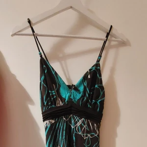 Brun/blå klänning - Köpt second hand, i bra skick