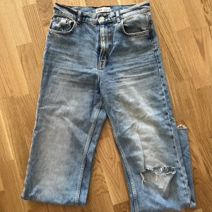 Zara jeans - Jeans från Zara i storlek 40. Fint skick. 